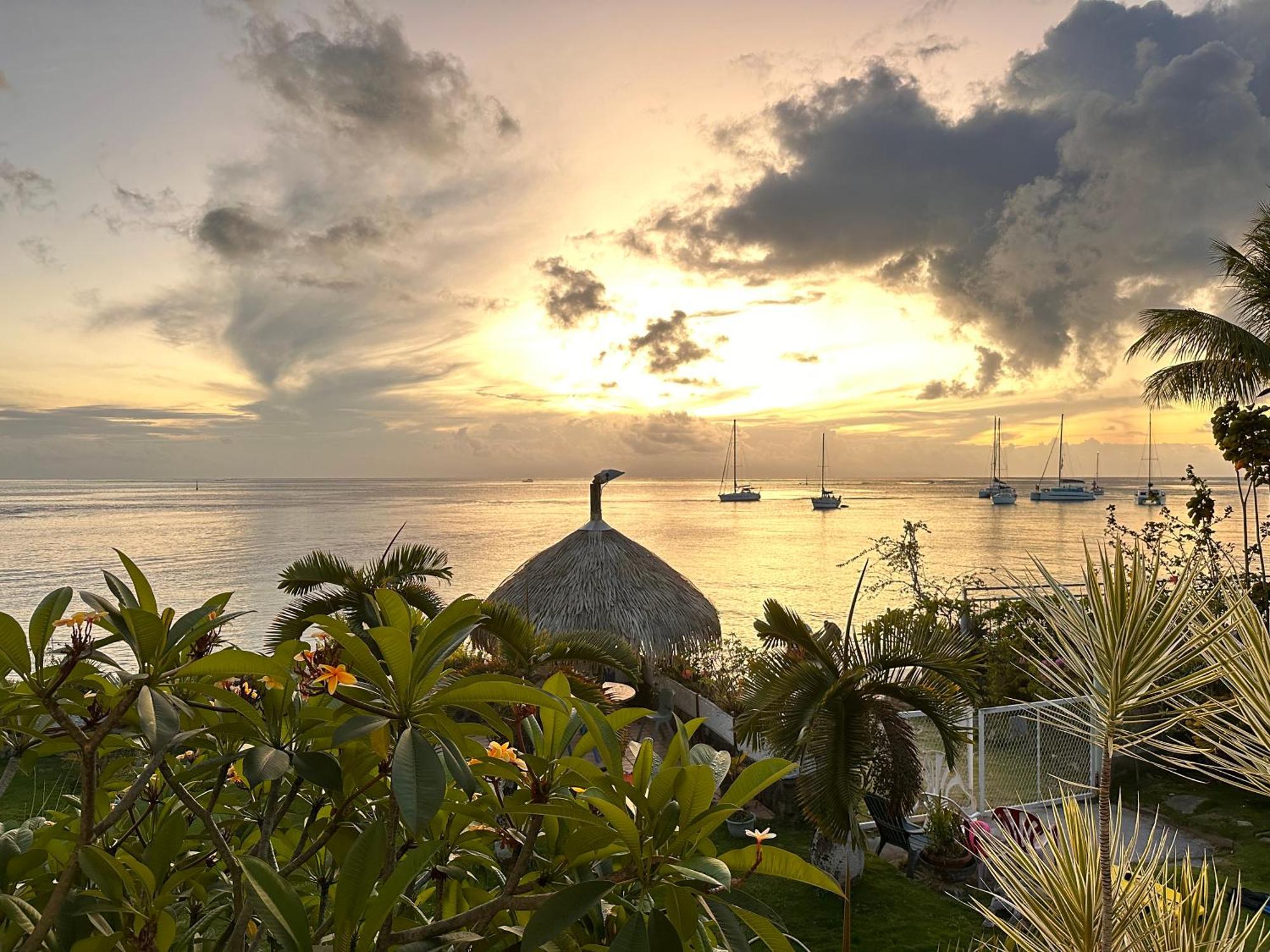 Meri Lodge Huahine « Room Of Marta » Фаре Екстериор снимка
